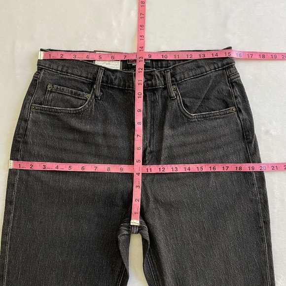 Kirkland Signature Straight Leg Jeans, High Rise, Gray (Washed Black) Size 8 NWT - Picture 7 of 14